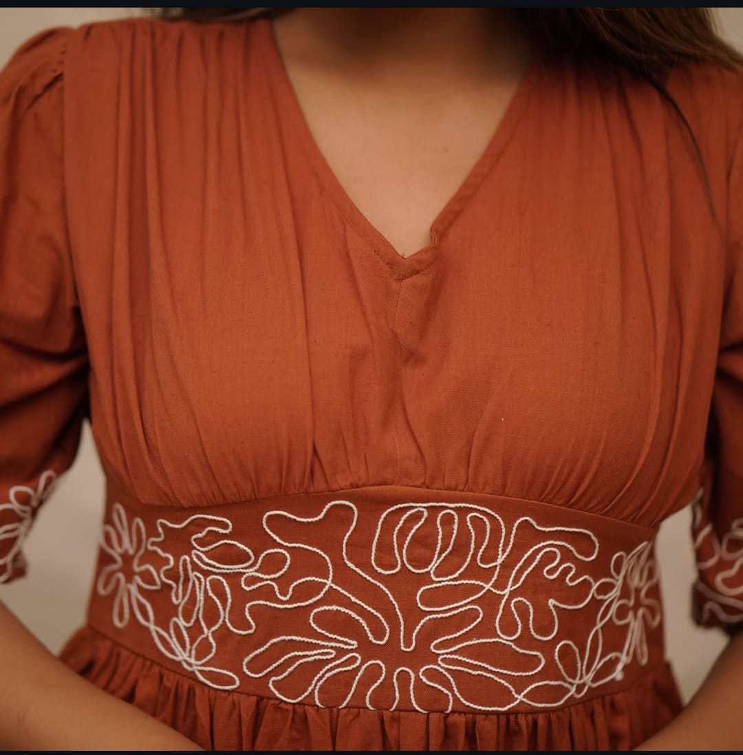 Women's Rust Embroidered Empire Waist Puff Sleeve Midi Dress